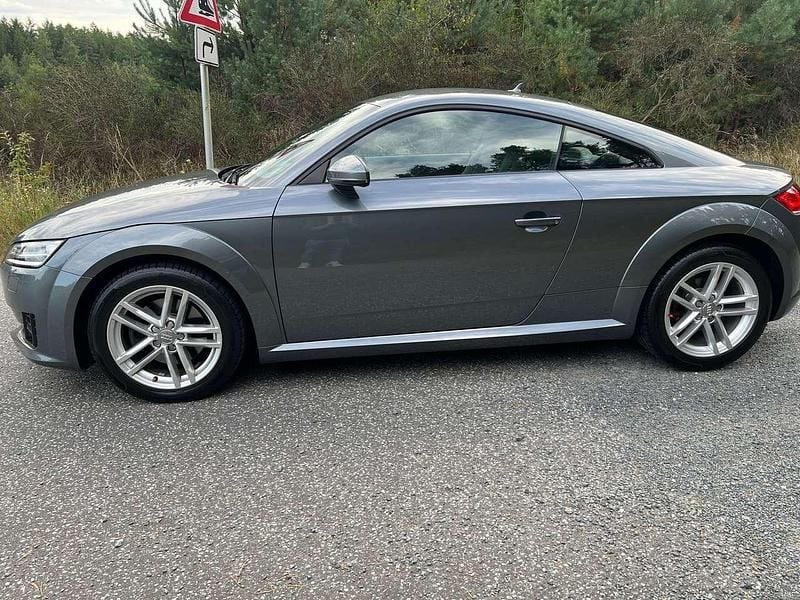 Gebraucht Audi TT 184 PS (135 kW) 2017 Grau Coupé