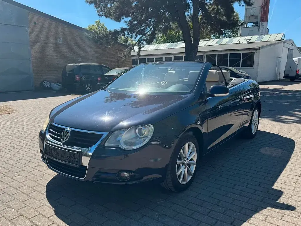Usata VW Eos 140 CV (102 kW) 2007 Blu Cabrio