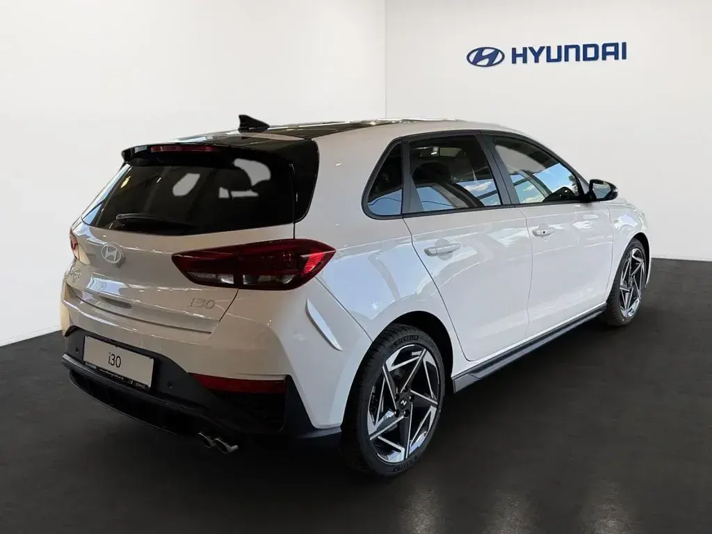 Gebraucht Hyundai i30 N Line 140 PS (102 kW) 2025 Weiss Limousine