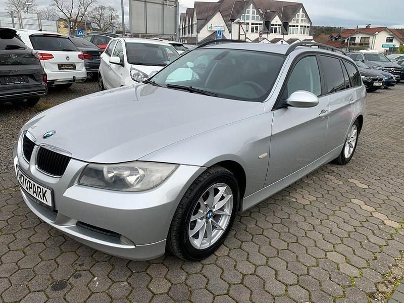 Silber Gebraucht 2007 BMW 318 Advantage Kombi | 2.499 € (Superpreis) - Bild 1/4