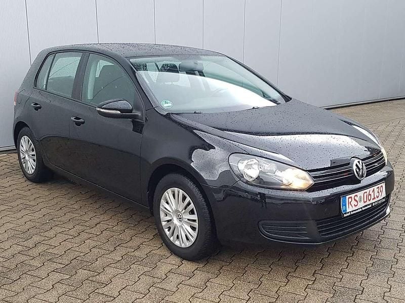 Schwarz Gebraucht 2010 VW Golf VI Comfortline Limousine | 7.499 € (Etwas zu teuer) - Bild 1/4