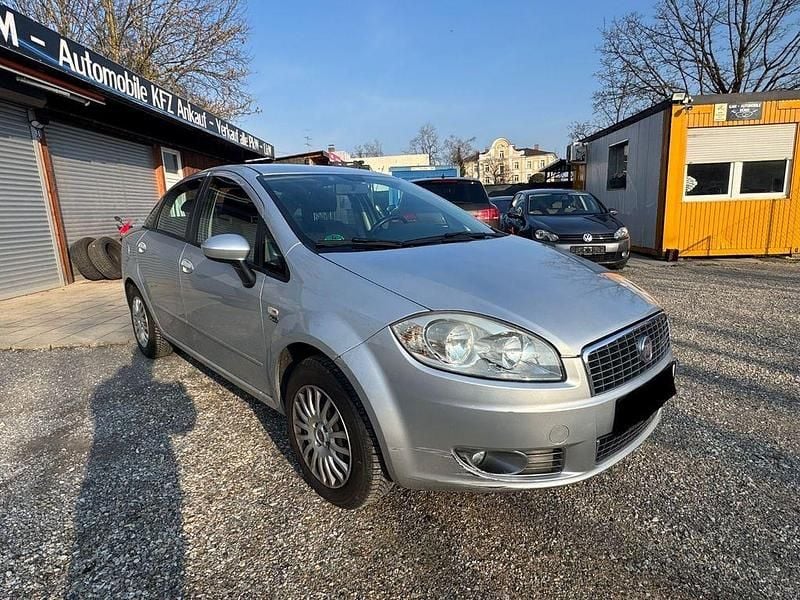 Gebraucht Fiat Linea Dynamic 90 PS (66 kW) 2008 Silber Limousine