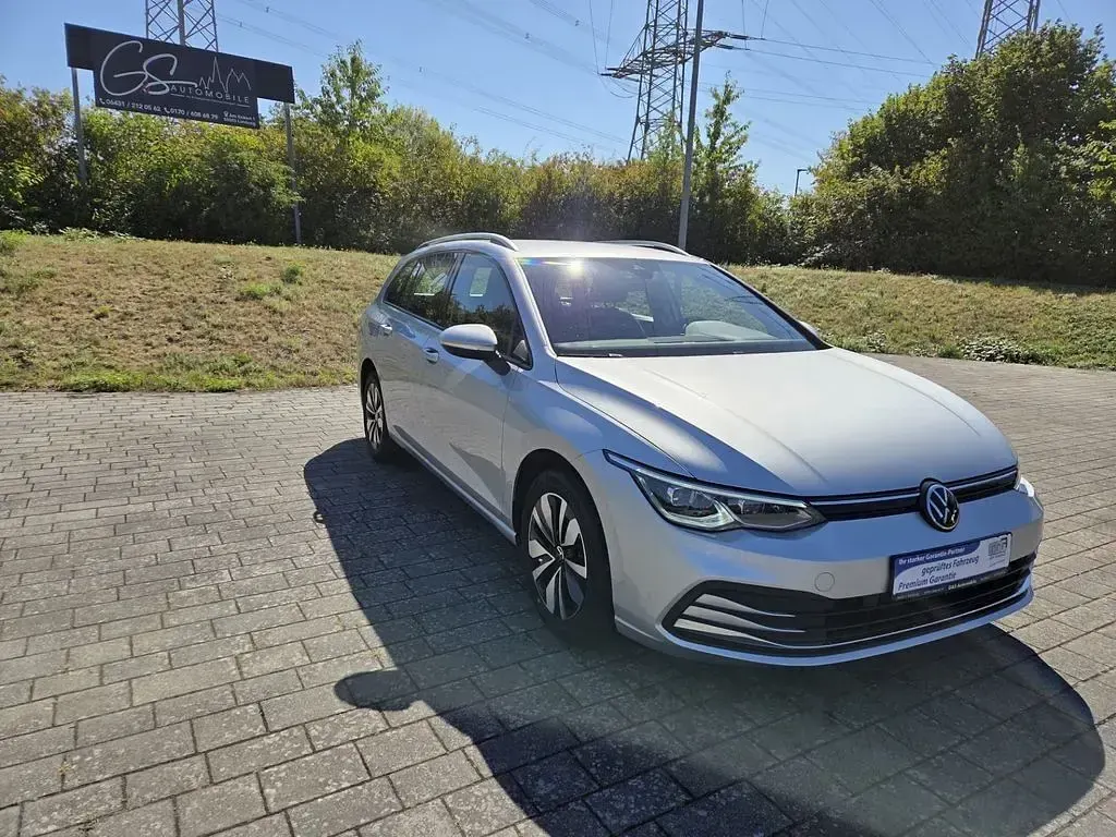 Gebraucht VW Golf VIII Move 150 PS (110 kW) 2024 Silber Limousine