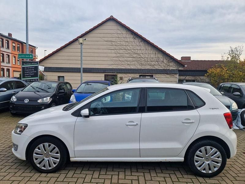 Gebraucht VW Polo Team 69 PS (50 kW) 2010 Weiß Limousine
