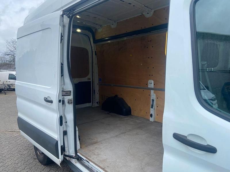 Gebraucht Ford Transit 131 PS (96 kW) 2017 Weiß Limousine