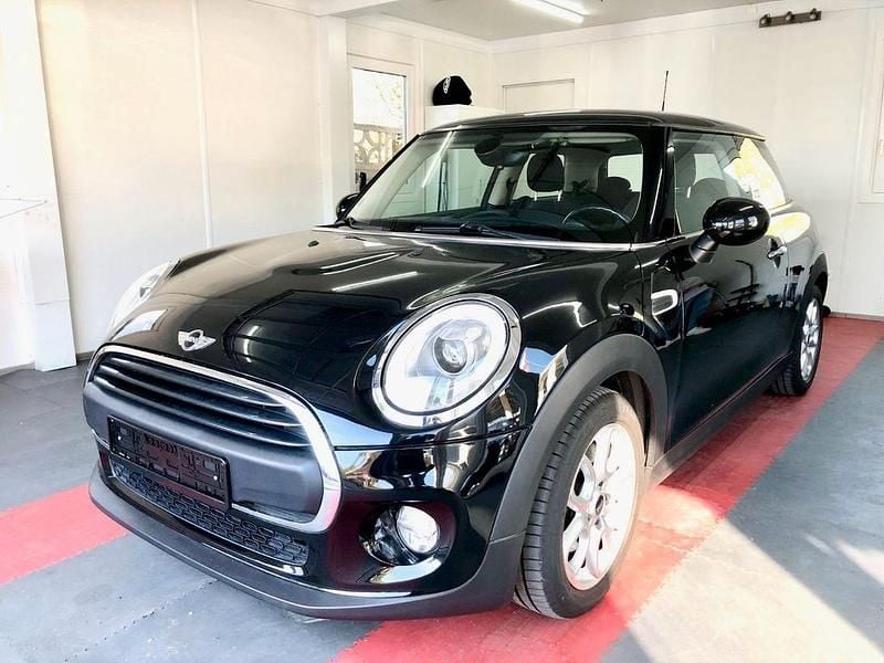 Second-hand Mini ONE 102 CP (75 kW) 2017 Negru Hatchback