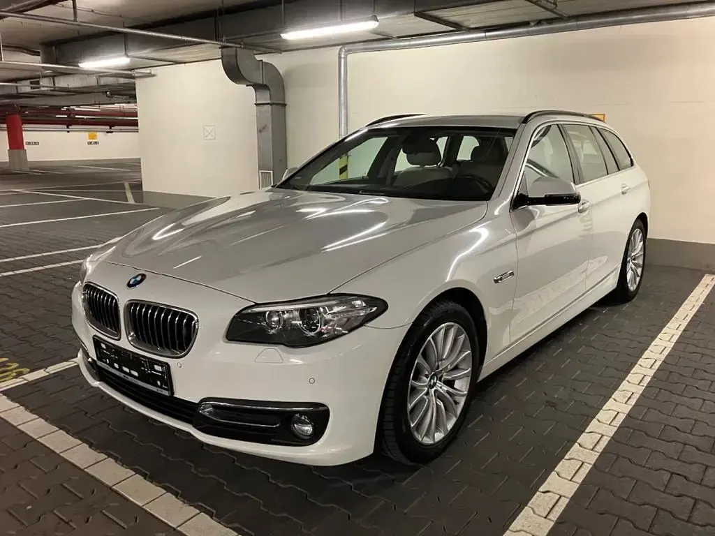 Gebraucht BMW 520 Luxury Line 190 PS (139 kW) 2015 Weiß Kombi