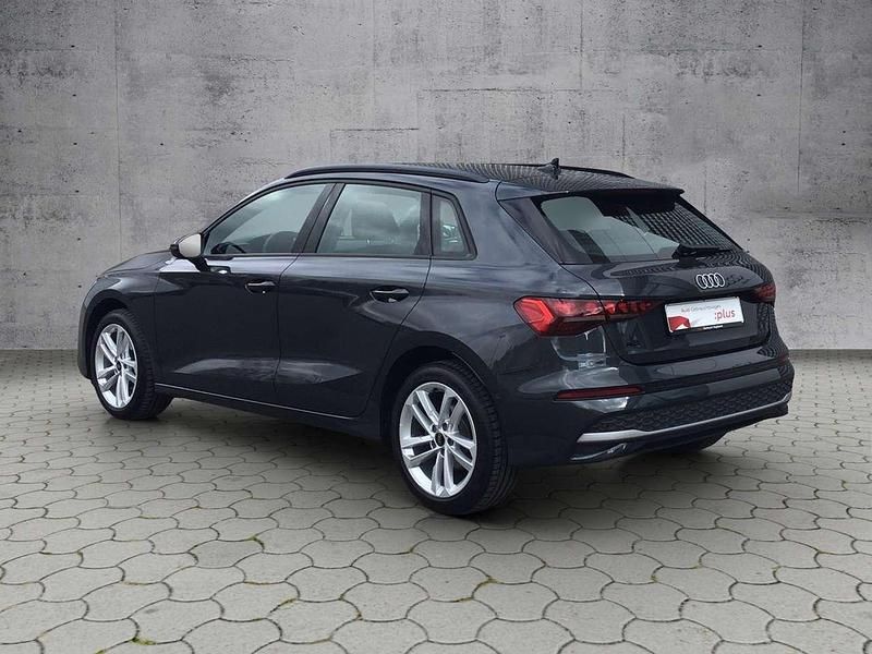 Gebraucht Audi A3 Ambiente 150 PS (110 kW) 2025 Manhattangrau metallic Limousine