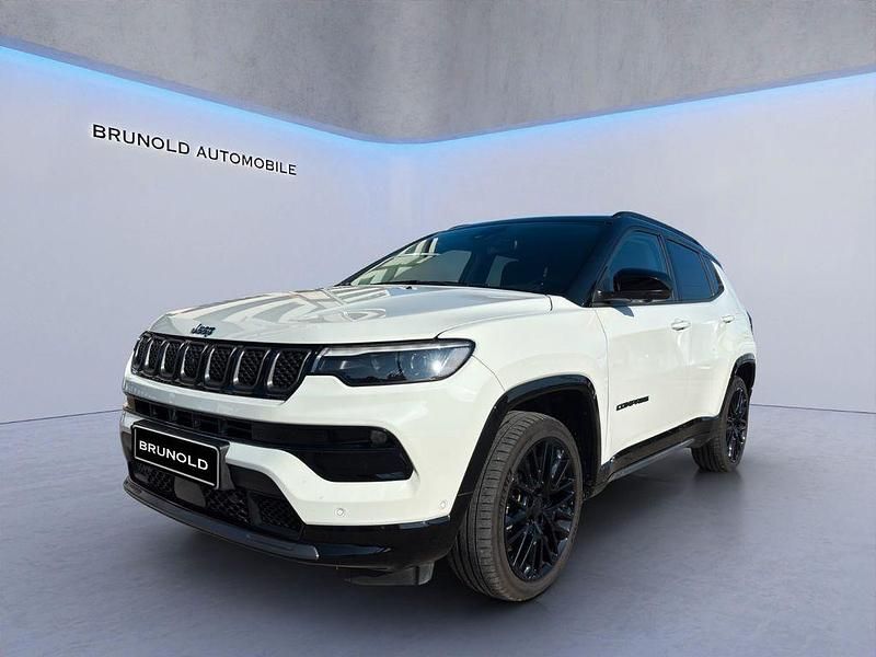 Weiß Gebraucht 2023 Jeep Compass SUV | 28.900 € (Fairer Preis) - Bild 1/4