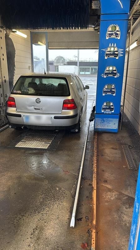 Gebraucht VW Golf IV 101 PS (74 kW) 2002 Silber Limousine