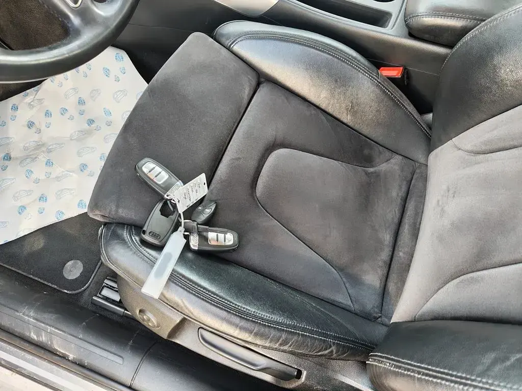 Używany Audi A4 Ambiente 190 KM (139 kW) 2011 Biały Sedan/Limuzyna
