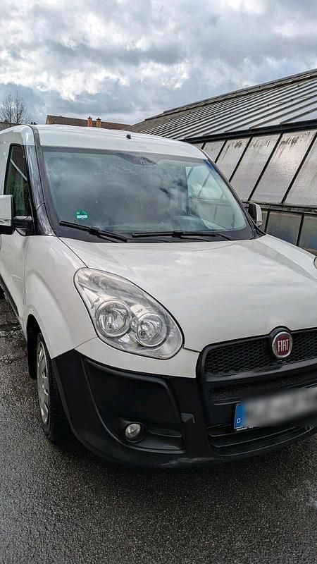 Gebraucht Fiat Doblò 115 PS (84 kW) 2011 Van / Kleinbus