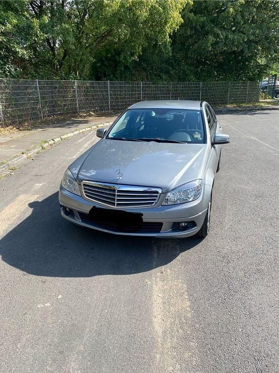 Grau Gebraucht 2009 Mercedes C180 Limousine | 3.700 € (Superpreis) - Bild 1/4
