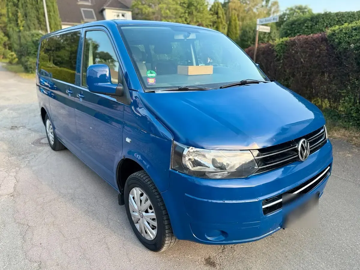 Gebraucht VW Caravelle 131 PS (96 kW) 2007 Blau Van