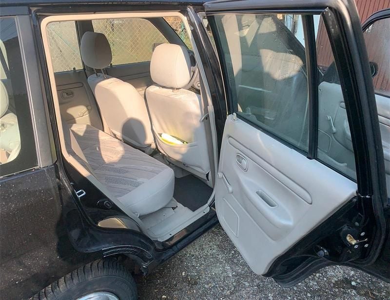 Gebraucht Mazda Demio 63 PS (46 kW) 1999 Schwarz Kleinwagen