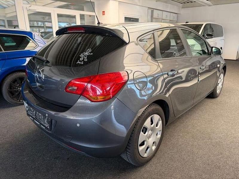 Gebraucht Opel Astra Edition 87 PS (63 kW) 2010 Grau Limousine