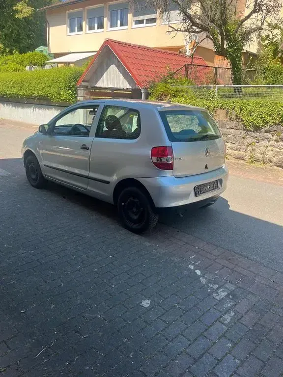 Gebraucht VW Fox 54 PS (39 kW) 2008 Silber Kleinwagen