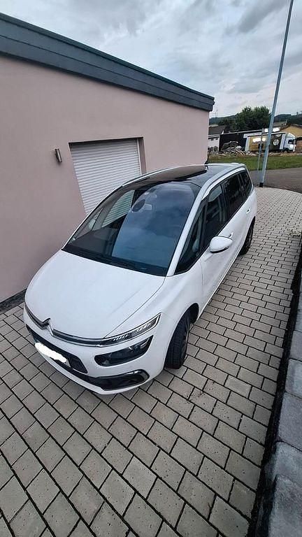 Gebraucht Citroën C4 SpaceTourer PureTech 131 PS (96 kW) 2019 Weiß Van / Kleinbus