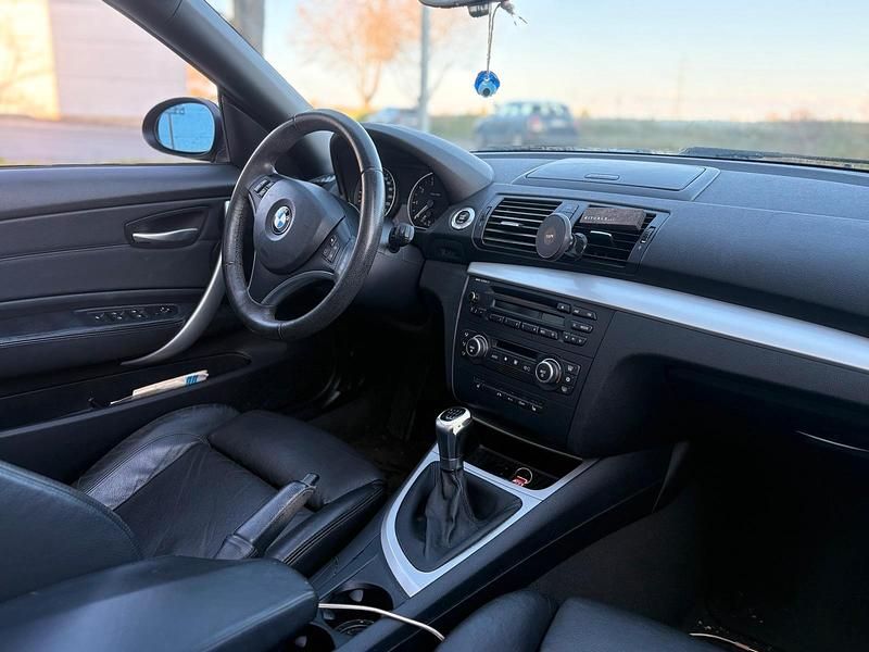 Gebraucht BMW 118 Cabriolet 143 PS (105 kW) 2010 Grau Cabrio