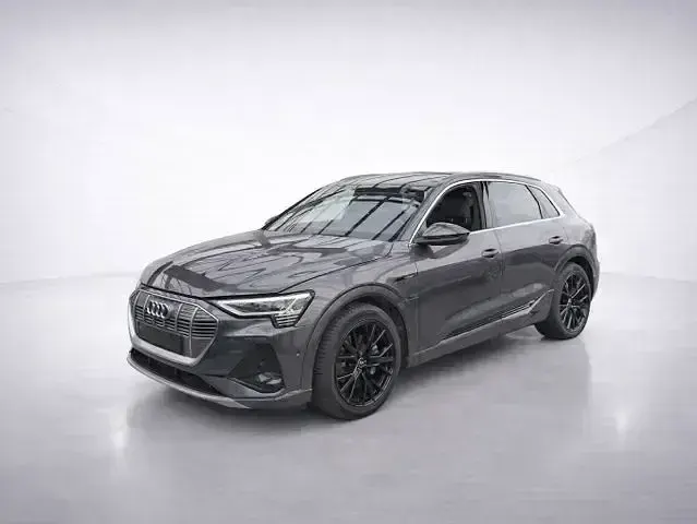 Second-hand Audi e-tron S-Line 300 kW (408 CP) 2022 Gri SUV