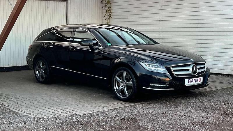 Gebraucht Mercedes CLS350 265 PS (194 kW) 2012 Obsidianschwarz  metalliclack Kombi