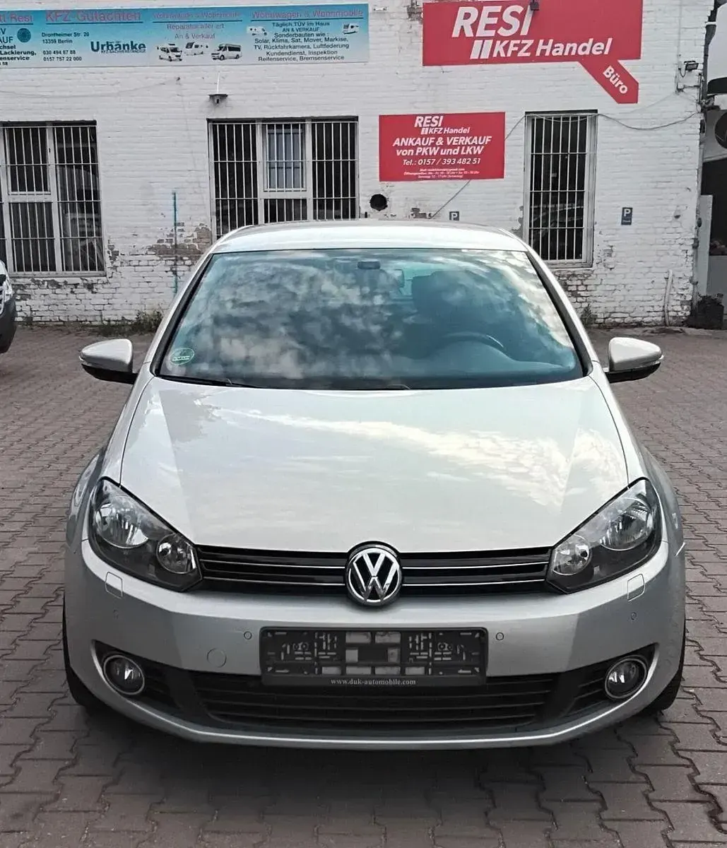 Gebraucht VW Golf VI Comfortline 122 PS (89 kW) 2010 Gold Kleinwagen