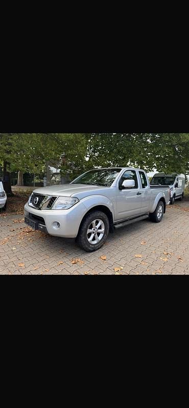 Gebraucht Nissan Navara 190 PS (139 kW) 2012 Silber Pickup