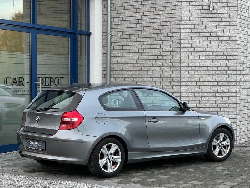 Gebraucht BMW 116 Advantage 122 PS (89 kW) 2010 Grau Kleinwagen