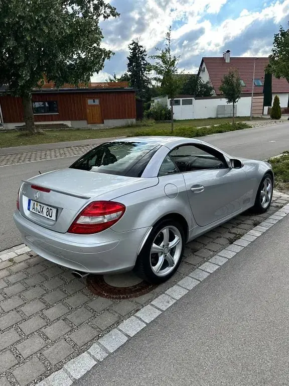 Gebraucht Mercedes SLK350 272 PS (200 kW) 2005 Silber Cabrio