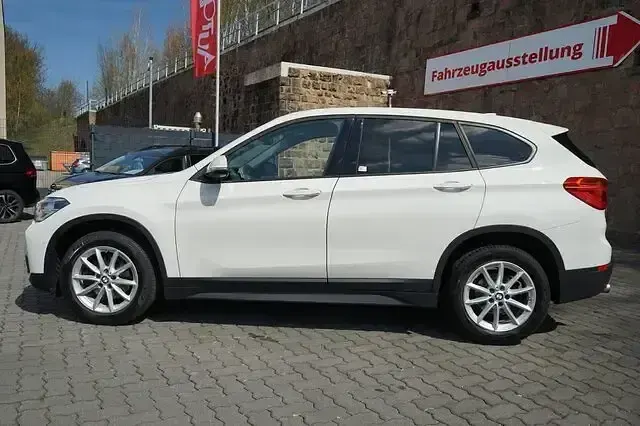 Używany BMW X1 136 KM (100 kW) 2017 Biały SUV