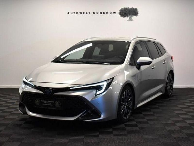 Gebraucht Toyota Corolla Team 196 PS (144 kW) 2023 Andere Limousine