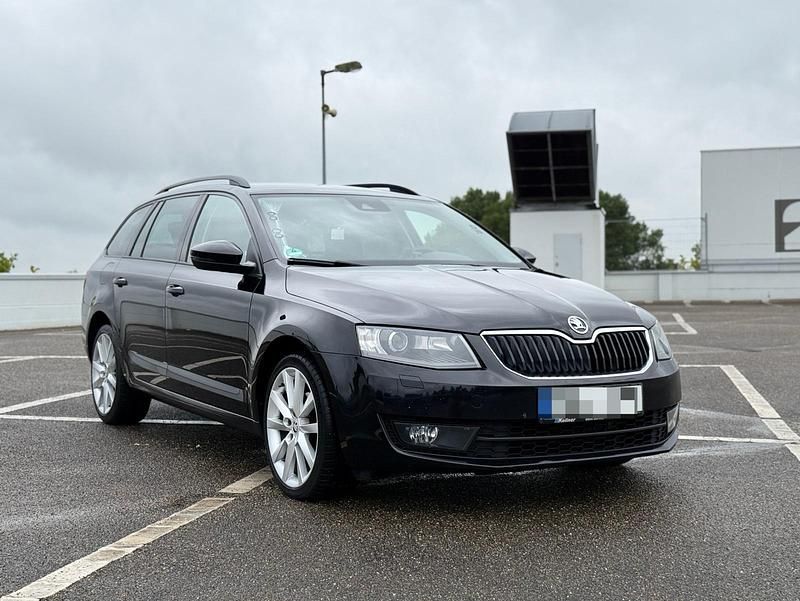 Schwarz Gebraucht 2016 Skoda Octavia Kombi | 12.200 € (Etwas zu teuer) - Bild 1/4