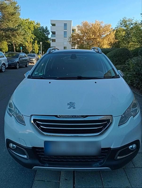 Weiß Gebraucht 2015 Peugeot 2008 SUV | 6.500 € (Fairer Preis) - Bild 1/4
