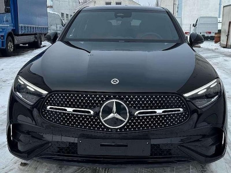 Neu Mercedes GLC300 Advanced 258 PS (189 kW) 2026 Schwarz SUV