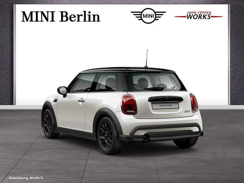 Gebraucht Mini Cooper 136 PS (100 kW) 2023 Weiß Kleinwagen