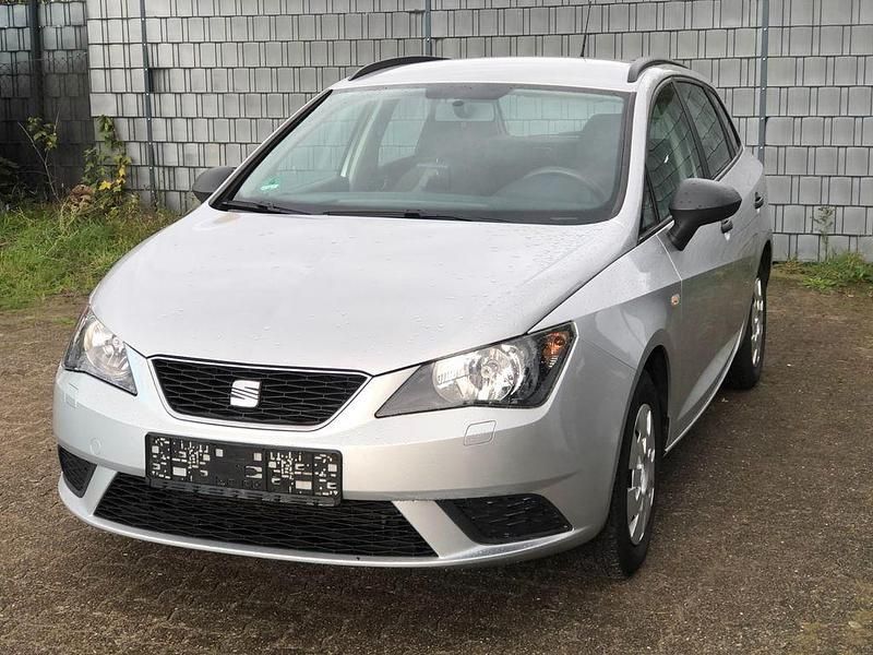 Silber Gebraucht 2013 Seat Ibiza Reference Limousine | 5.999 € (Fairer Preis) - Bild 1/4