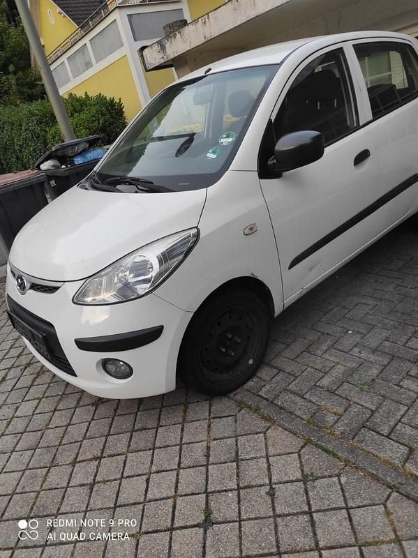 Weiß Gebraucht 2009 Hyundai i10 Kleinwagen | 450 € - Bild 1/4