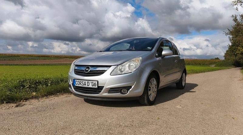 Silber Gebraucht 2006 Opel Corsa Limousine | 2.800 € (Fairer Preis) - Bild 1/4