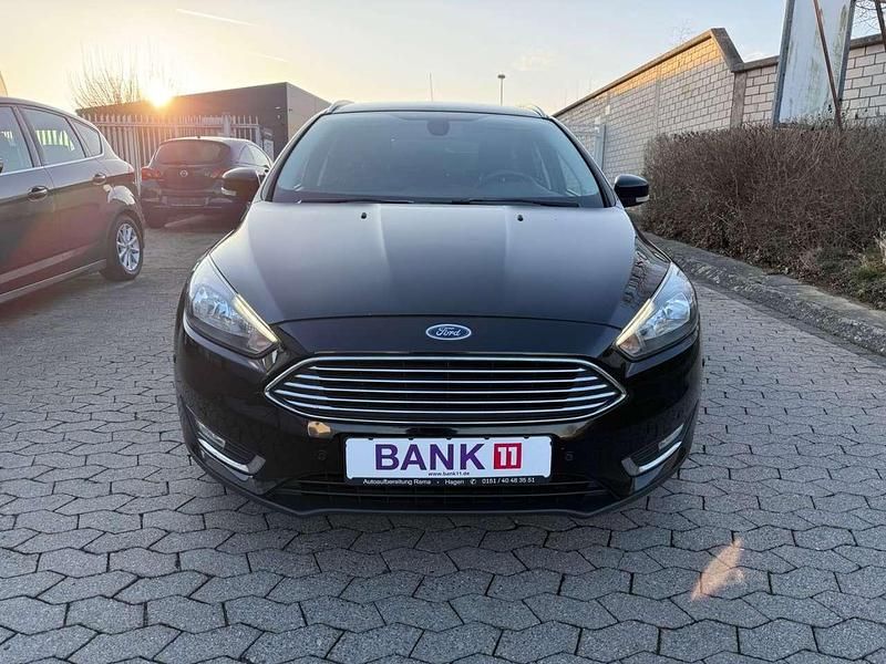 Gebraucht Ford Focus Titanium 101 PS (74 kW) 2016 Schwarz Kombi