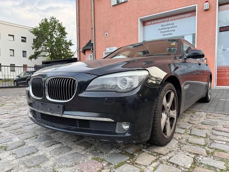 Schwarz Gebraucht 2013 BMW 730 Limousine | 9.990 € (Superpreis) - Bild 1/4