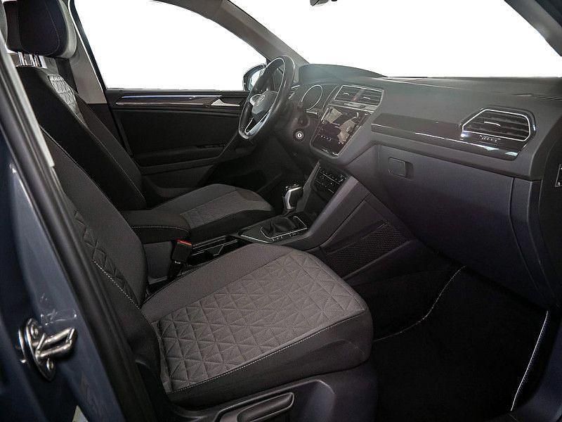 Gebraucht VW Tiguan Life 150 PS (110 kW) 2023 Grau SUV