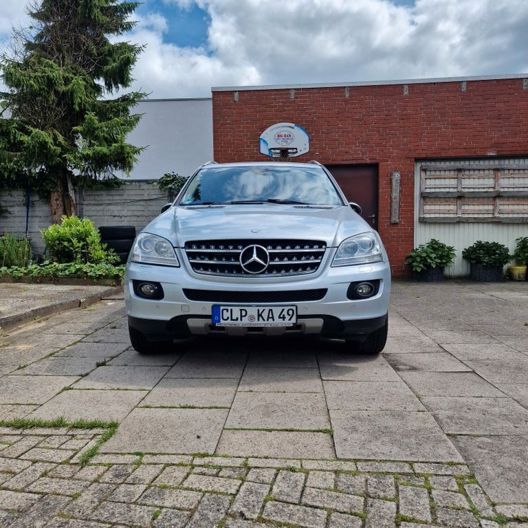 Silber Gebraucht 2008 Mercedes ML320 SUV | 7.000 € (Guter Preis) - Bild 1/4
