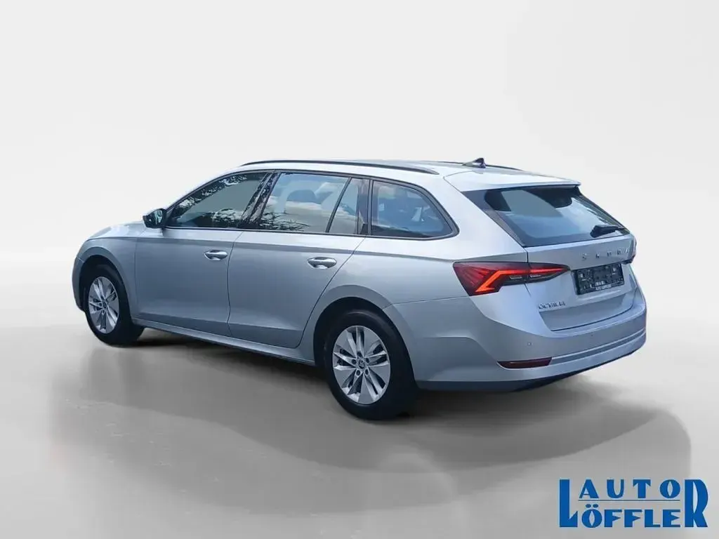 Gebraucht Skoda Octavia Ambition 150 PS (110 kW) 2024 Silber Limousine