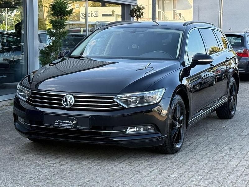 Schwarz Gebraucht 2017 VW Passat Kombi | 11.990 € (Guter Preis) - Bild 1/4