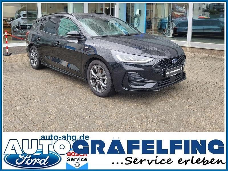 Schwarz Gebraucht 2024 Ford Focus Limousine | 25.690 € (Fairer Preis) - Bild 1/4