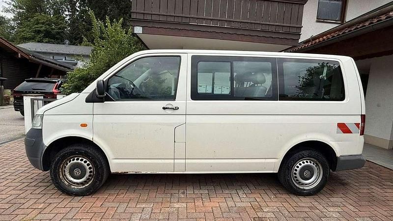 Gebraucht VW Transporter 131 PS (96 kW) 2004 Grauweiß r9002 Van