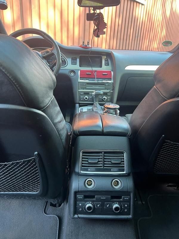 Gebraucht Audi Q7 S-Line 239 PS (175 kW) 2012 Silber SUV