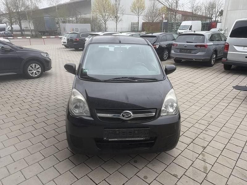 Gebraucht Daihatsu Cuore 69 PS (50 kW) 2009 Schwarz Kleinwagen