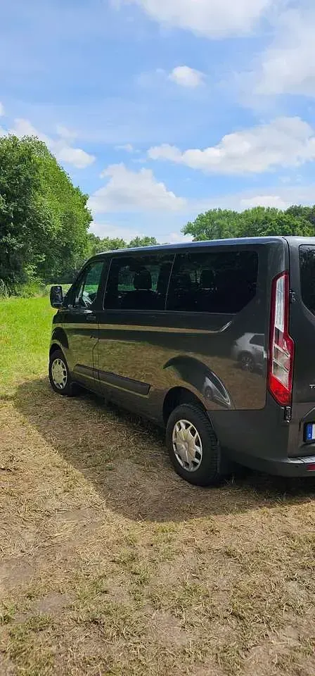 Gebraucht Ford Tourneo Trend 131 PS (96 kW) 2016 Grau Van / Kleinbus