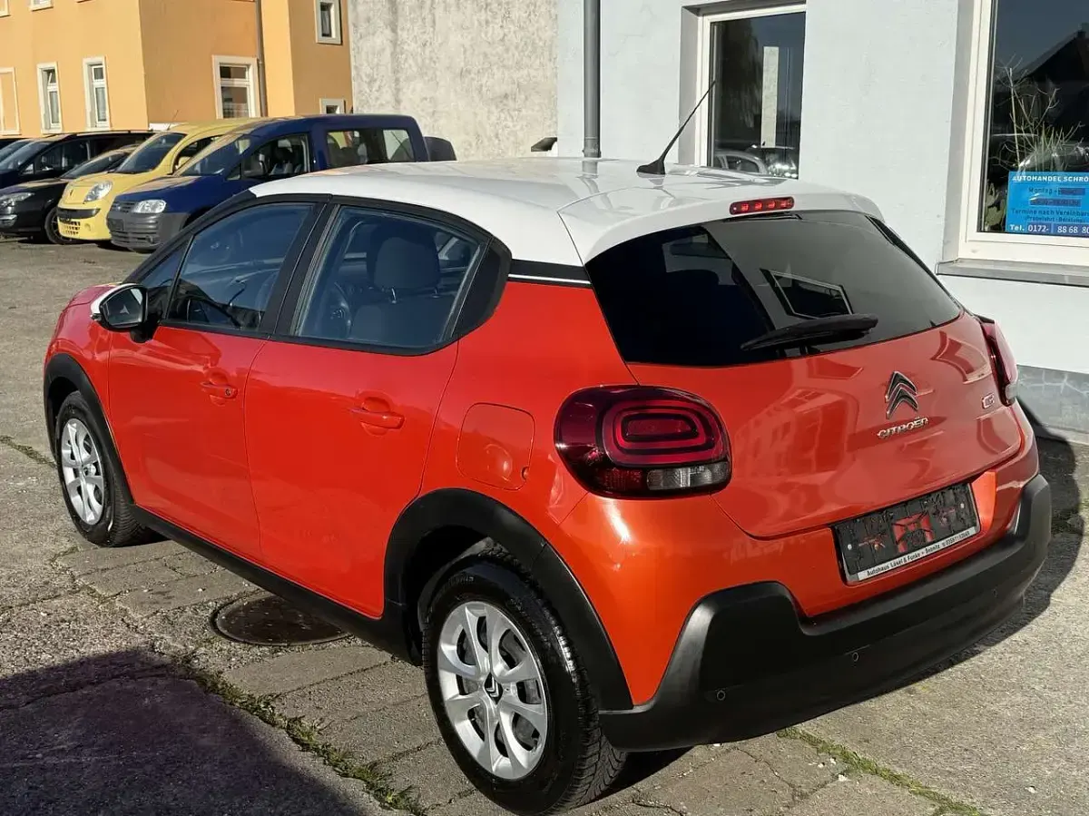 Gebraucht Citroën C3 Feel 82 PS (60 kW) 2017 Orange power/metallic Kleinwagen